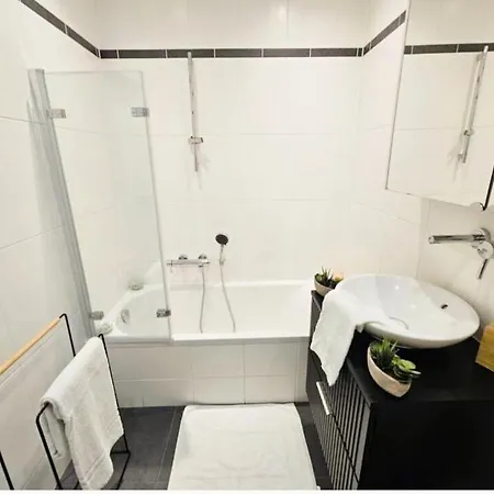 Prime Location Near Train Station Apartman Luxemburg